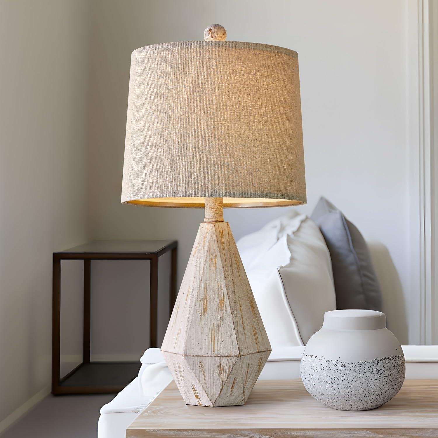 Our Review of the Jellyfish Lamp Speaker: Relaxing Light & Sound combo