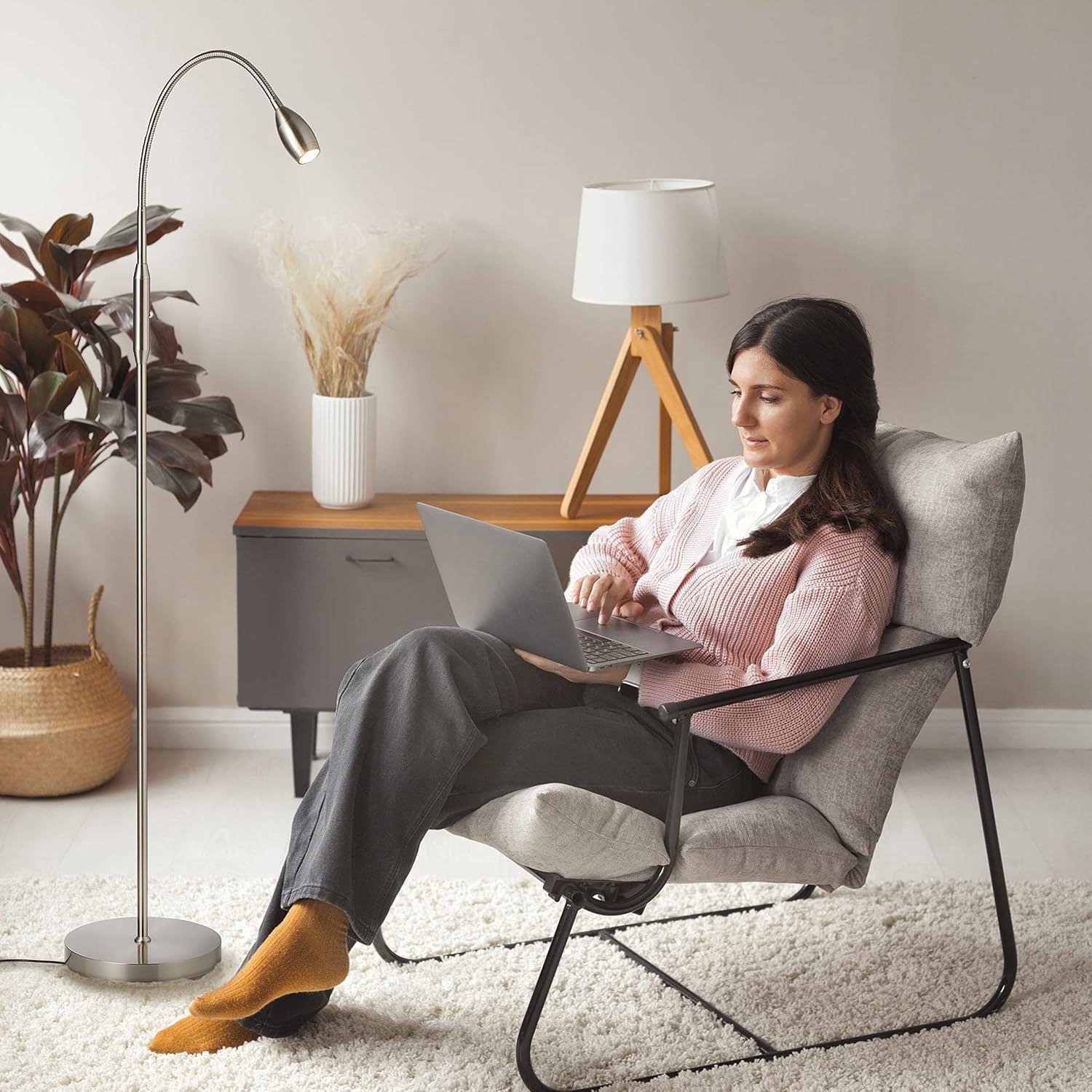 Our review of the O'Bright Ray: Flexible, Dimmable LED Floor Lamp