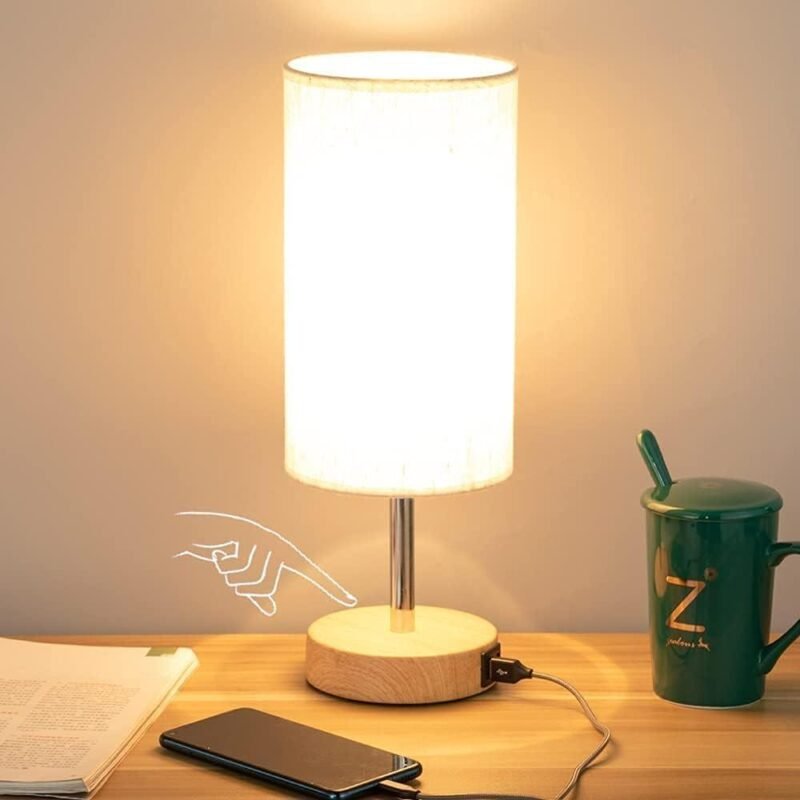 Why We Love the Yarra-Decor Bedside Lamp with USB Charging