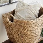 Deco 79 Seagrass Large Woven Storage Basket with Handles, Stylish Organizer 20" x 18" x 19", Brown - Image 6