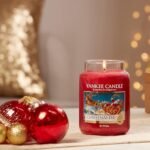 Yankee Candle Christmas Eve Scented Large Jar, 22oz Single Wick, 110+ Hours Burn Time - Image 7