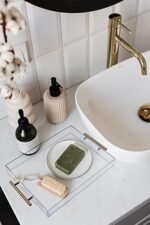 12"x16" Clear Acrylic Serving Tray with Gold Handles - Versatile Storage for Kitchen, Coffee, and Desk. - Image 7