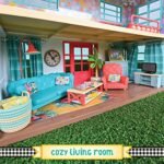 Honey Bee Acres Cozy Living Room Décor Set – 28 Colorful Farmhouse Doll Accessories for Kids - Image 4