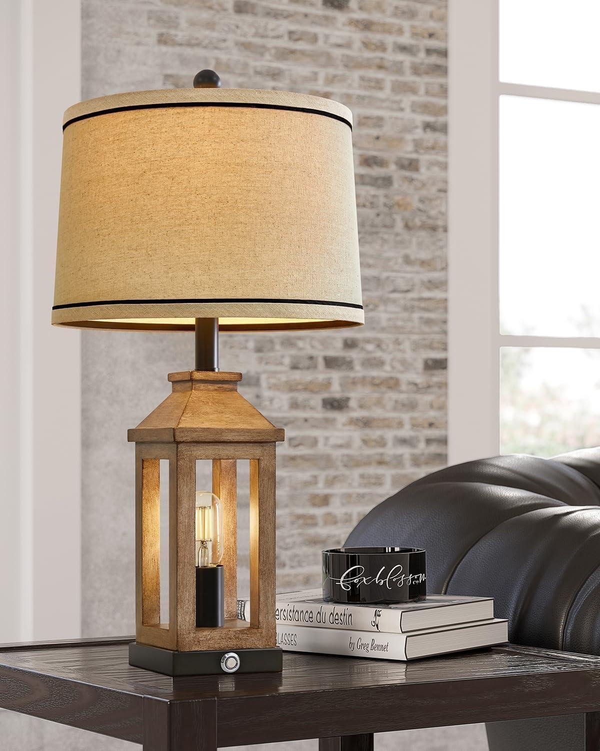 Our Review: Farmhouse USB Table Lamp with ‍Dimmable Touch & Nightlight