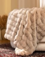 Blunique Ultra Soft Faux Fur Blanket - Oversized 60x80" Cozy Plush Throw for Couch & Bed, Light Brown. - Image 3
