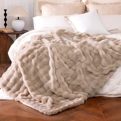 Blunique Ultra Soft Faux Fur Blanket - Oversized 60x80" Cozy blunique Ultra Soft Cozy Faux Fur Throw Blanket, Fuzzy Plush Thick Bubble Blanket, Oversize Luxury Fluffy Blanket for Couch, Bed, and Living Room, 60x80 Inches, Light Brown