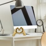 Taylor Lover Gold Heart Hands Sculpture - Perfect for Birthdays and Home Décor Accents! Ideal for Living Rooms and Bedrooms. - Image 5